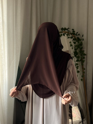 Face-covering umrah scarf